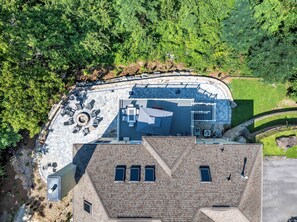 Exterior - Sleeps 15! VIEWS Forever, Large Executive Home, Fast Wi-Fi, Hot Tub & Fire Pit (Hendersonville)