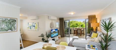 豪華公寓 | 起居區 | 平面電視