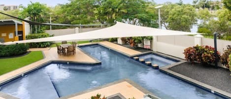 Piscina externa