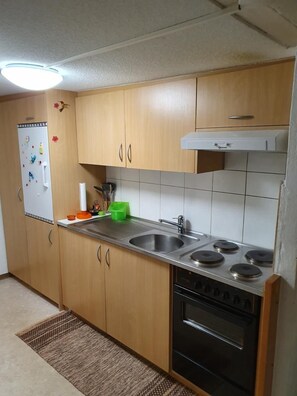 Fridge, microwave, toaster