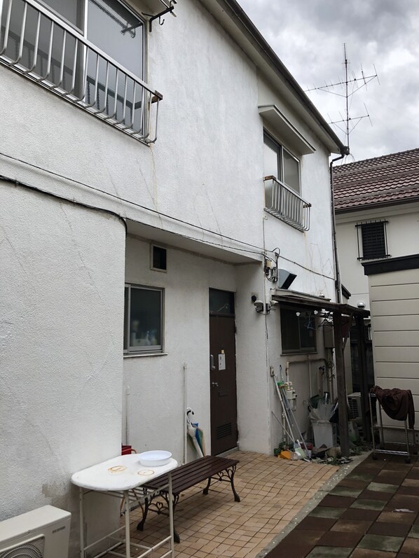 Courtyard - Nishiogi House Maipenrai (Tokyo)