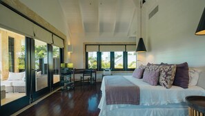 6 bedrooms, iron/ironing board, WiFi, bed sheets