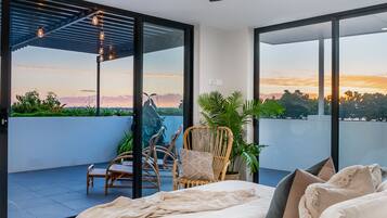 Apartamento luxo, 3 quartos | 3 quartos, espaço de trabalho para notebook, quartos à prova de som