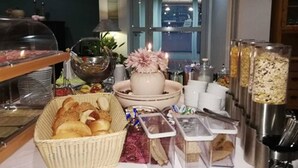 Breakfast buffet - Hotel Rössle (Calw)