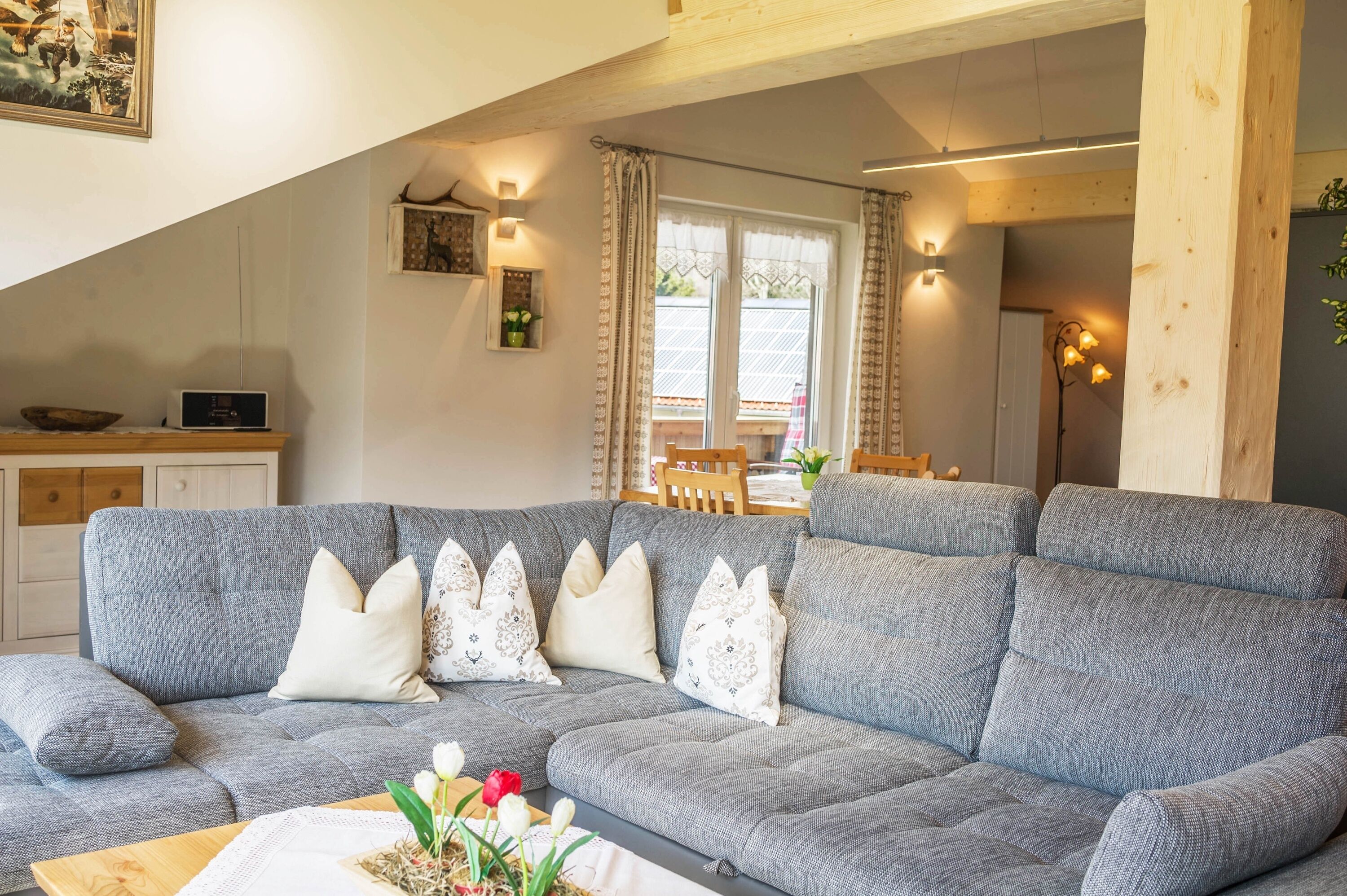 Televisión, reproductor de DVD y estéreo 