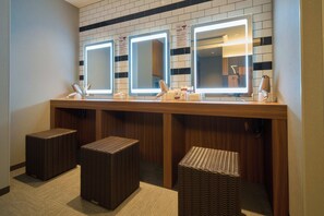 Public bath - JR WEST GROUP VIA INN PRIME OSAKA KYOBASHI (Osaka)