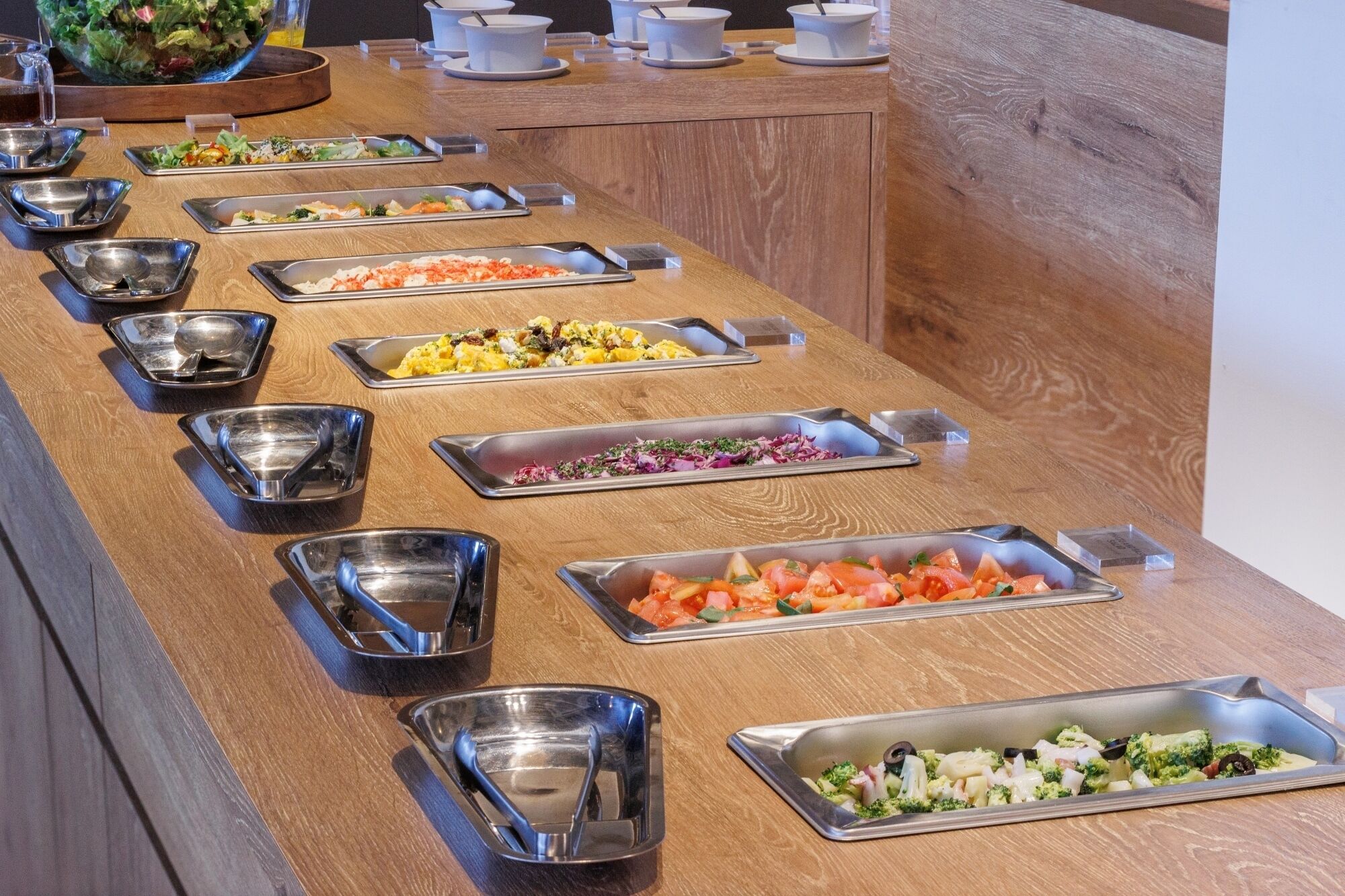 daily buffet breakfast (jpy 1980 per person)