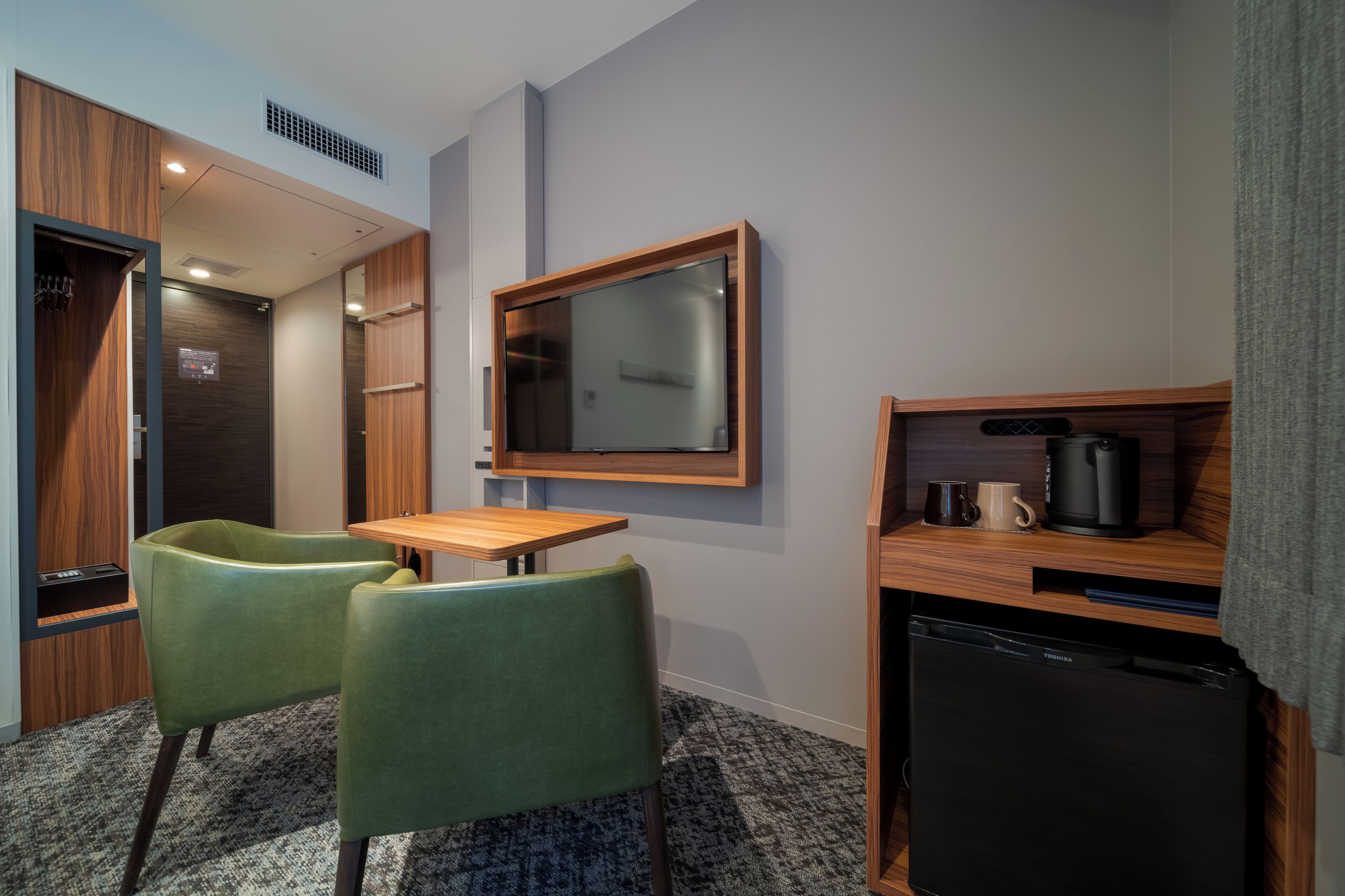 twin room, non smoking | 1 bedroom, soundproofing, iron/ironing board, free wifi