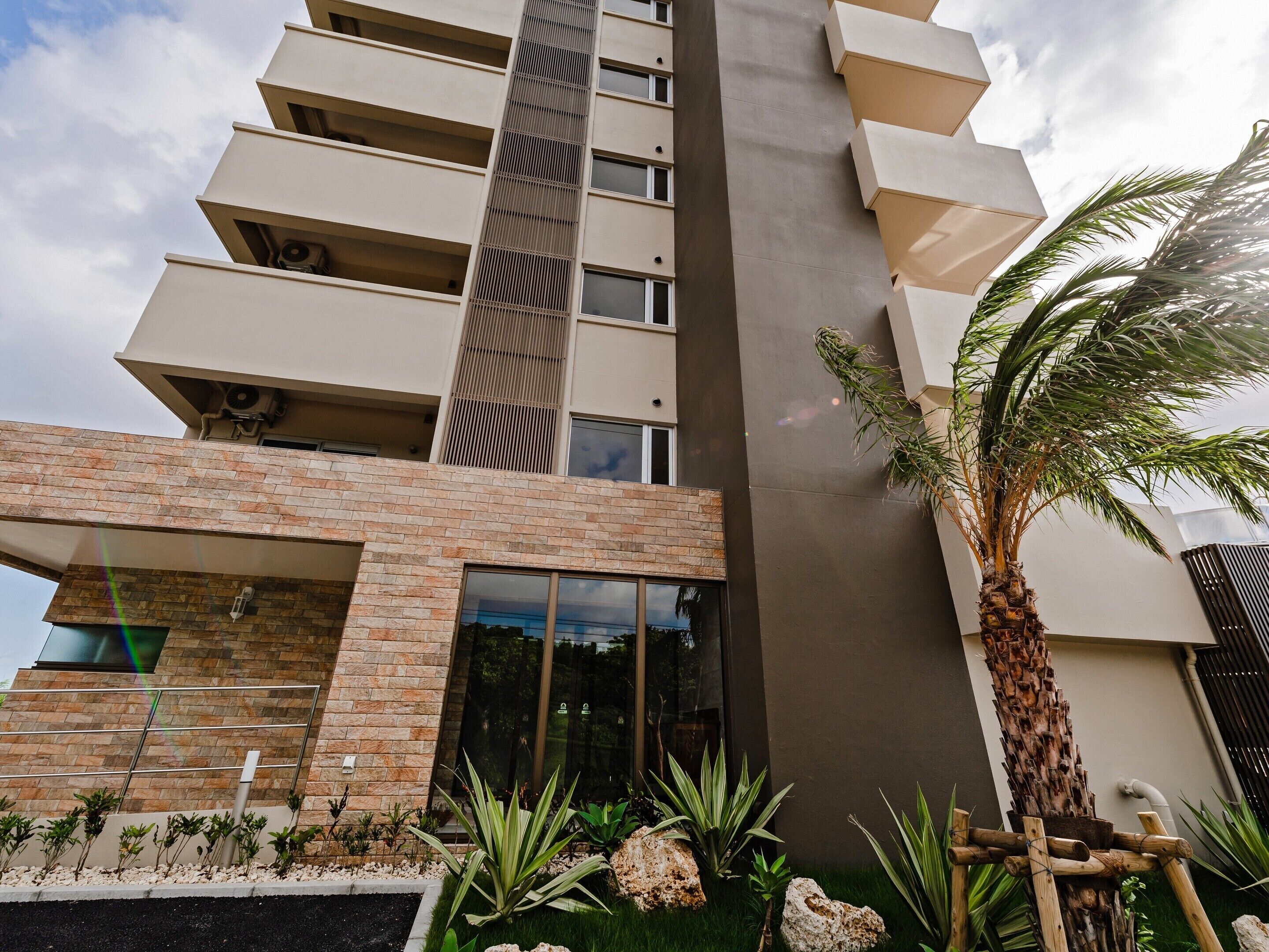 المنشأة من الخارج