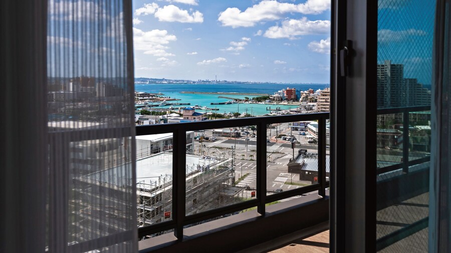 Family Condo Chatan Hills by Coldio Premium