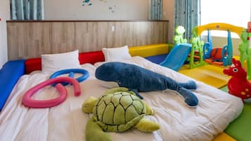 패밀리 스위트, 금연 (Concept Family Condo) | 오리/거위털 이불, 암막 커튼, 무료 WiFi, 침대 시트
