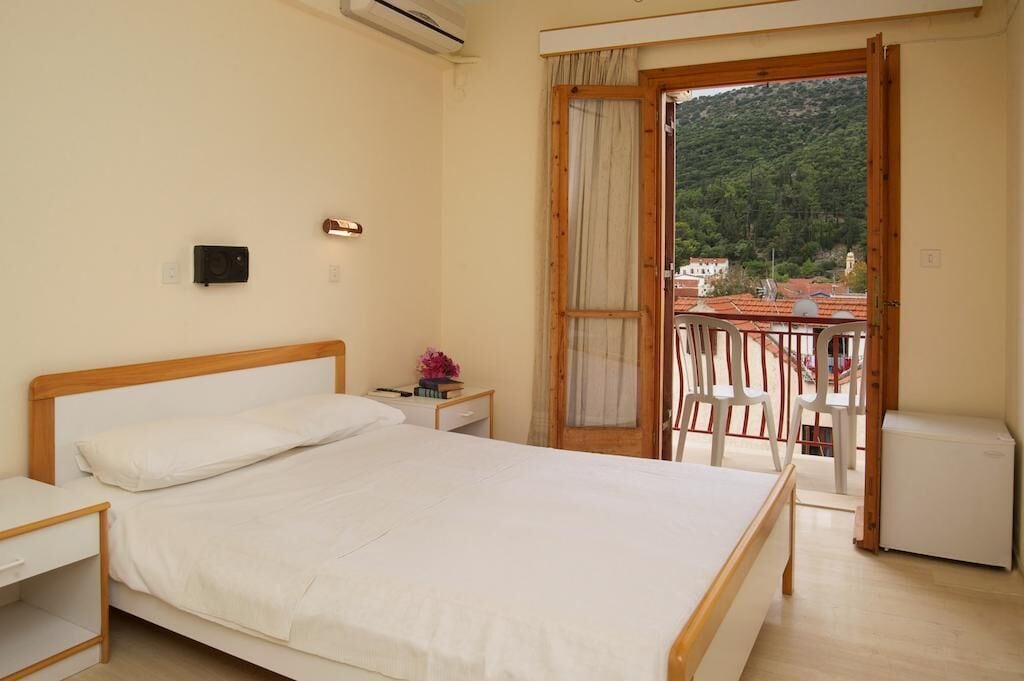 Habitación con 1 cama matrimonial o 2 individuales, vista al mar | Wifi gratis y ropa de cama 