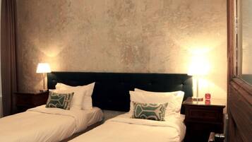 4 Schlafzimmer, Bügeleisen/Bügelbrett, Reisekinderbett, WLAN