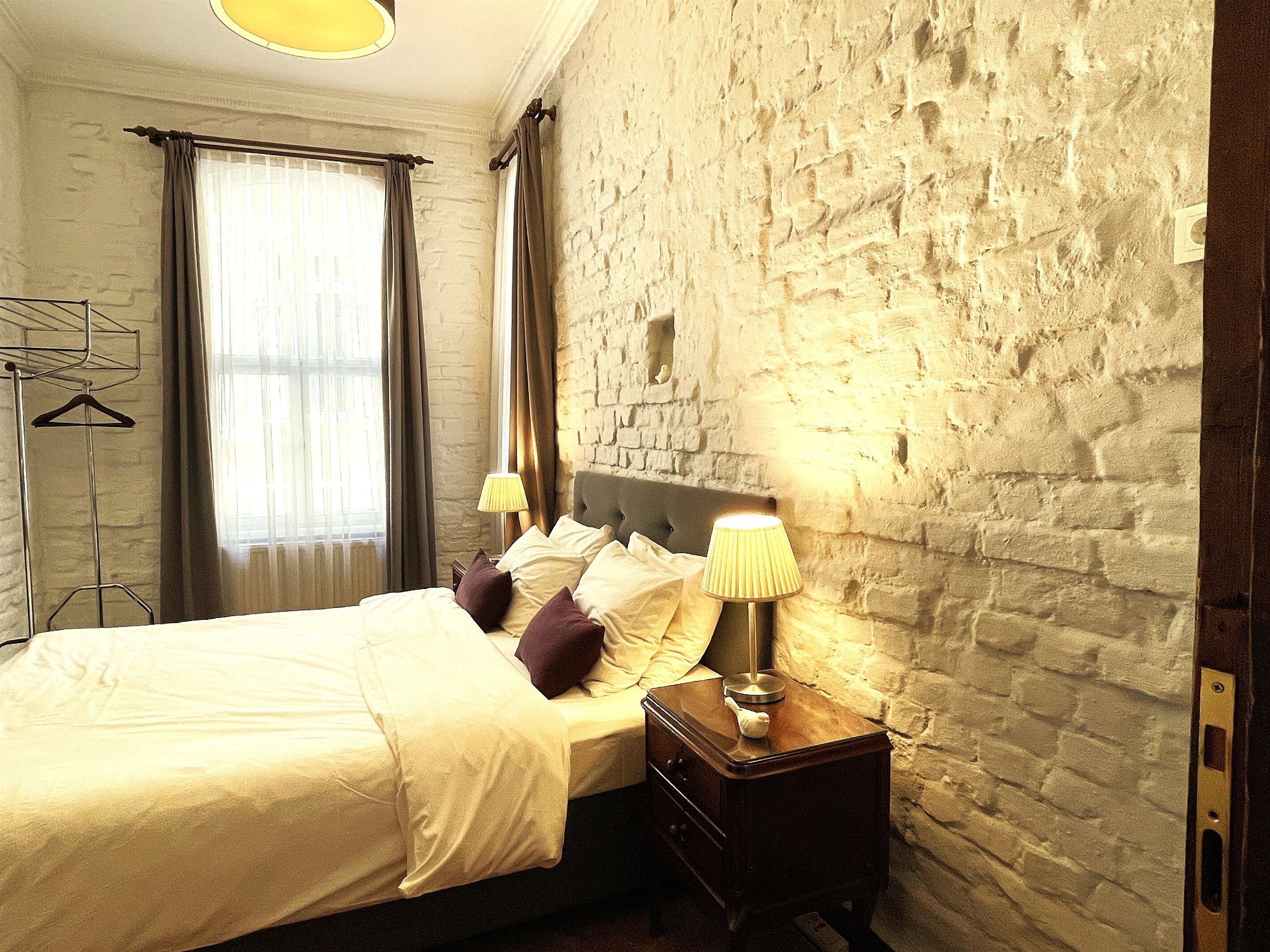 4 chambres, fer et planche à repasser, lit parapluie, Wi-Fi