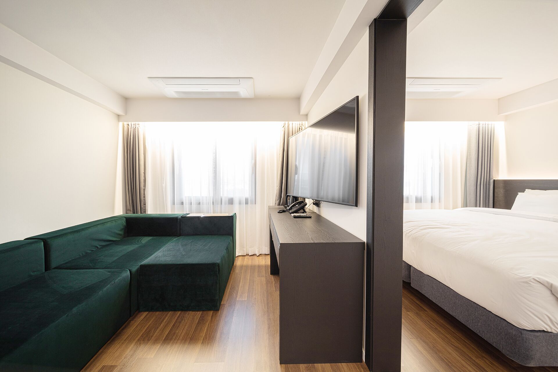 moyen suite | 1 bedroom, free wifi, bed sheets