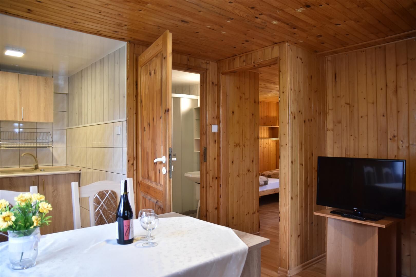 2 bedrooms, WiFi
