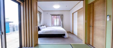 Casa (Private Vacation Home) | 2 camere, una scrivania