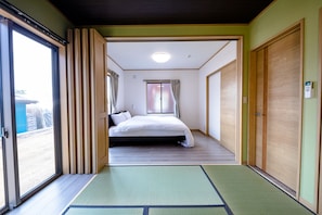 Private Vacation Home | 2 bedrooms, desk - Fraku-Poodle (Fujikawaguchiko)