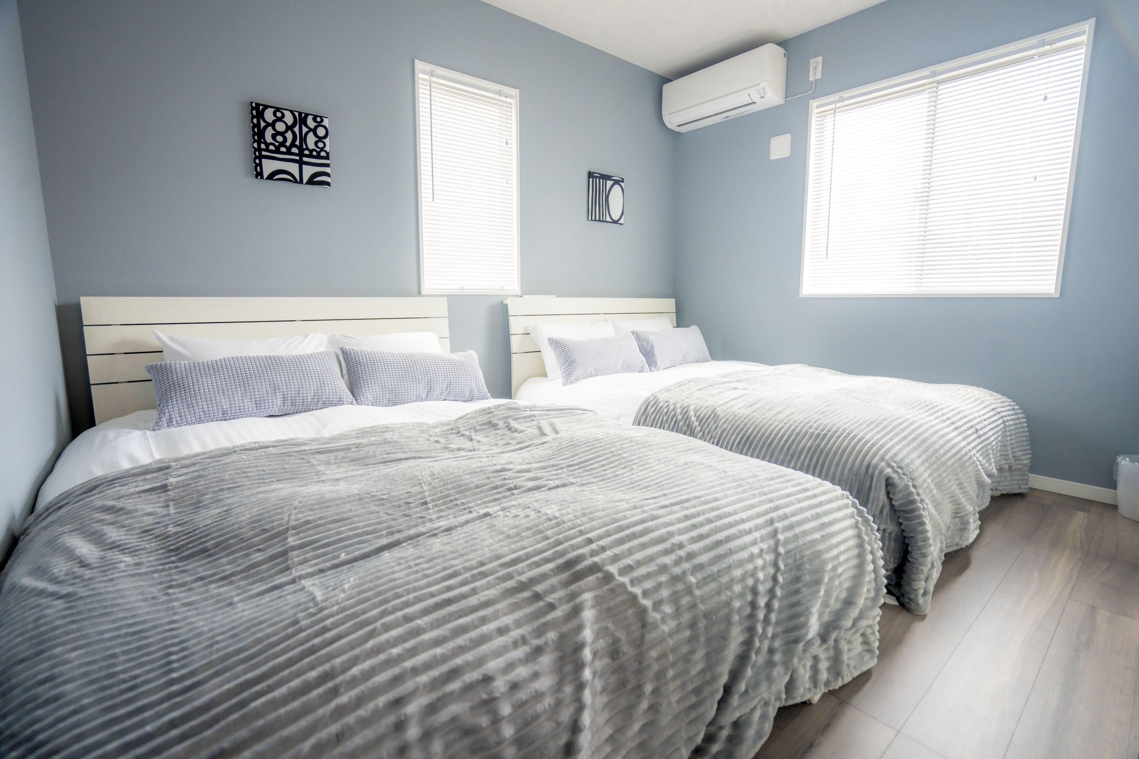 一棟貸し | 3 室のベッドルーム、デスク、WiFi (無料)、ベッドシーツ