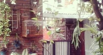 villas en batu indonesia Homestay Real