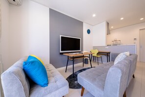 Private Vacation Home | Living room