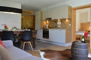 Apartment (Tirol) | Eigene Küche | Kühlschrank, Ofen, Herdplatte, Geschirrspüler