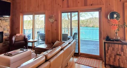 A charming lakefront Lake Keowee home!