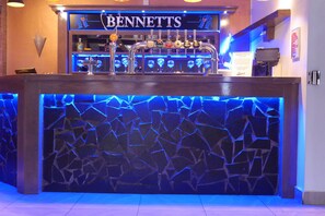 Bar (en el alojamiento)