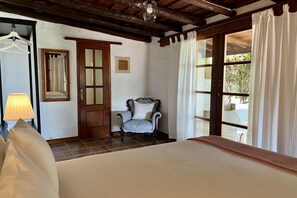 2 habitaciones, acceso a internet y ropa de cama 