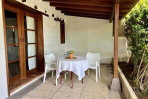 Outdoor dining - 18th Century Refurbished Getaway in Arico Nuevo with Pool and Ocean Vi (Arico)