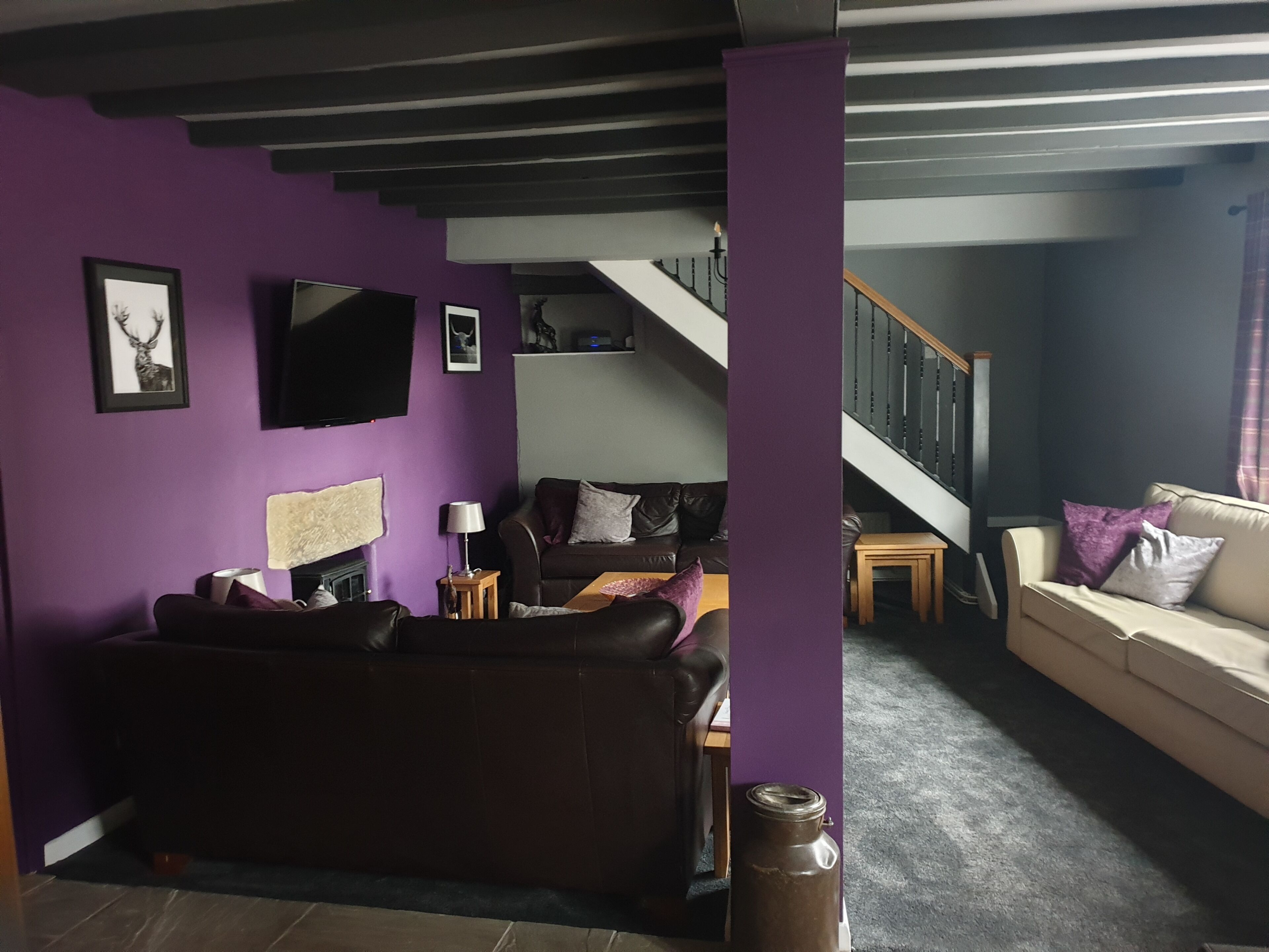 Nhà | Phòng khách | TV 30-inch có truyền hình kỹ thuật số 