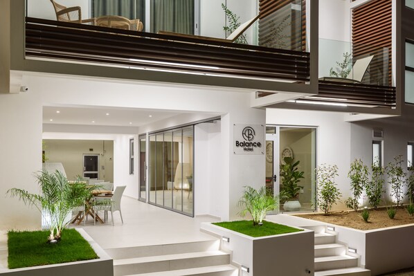 Terrace/patio - Balance Hotel Chania (Chania)