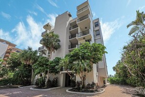 Exterior - Gulf Cove - Vanderbilt Beach - Bayside (Naples)