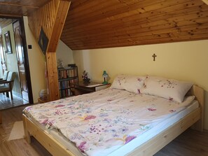 Doppel- oder Zweibettzimmer (1)