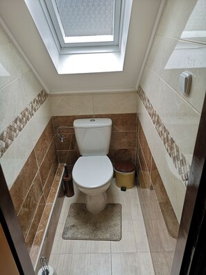 Douche, serviettes fournies