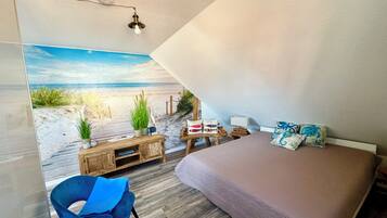 4 bedrooms, iron/ironing board, free WiFi, bed sheets