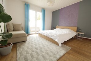 4 bedrooms, iron/ironing board, free WiFi