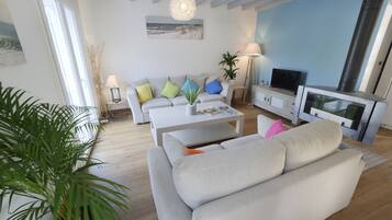 Télévision, cheminée