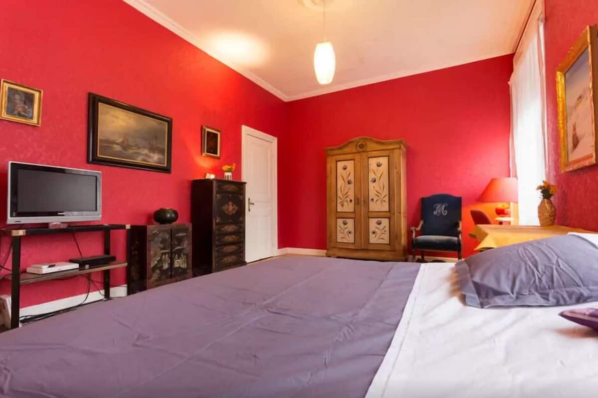 Chambre 2 à 4 personnes salle de bain séparée | Individuelt dekorert, individuelt innredet og wi-fi (inkludert)