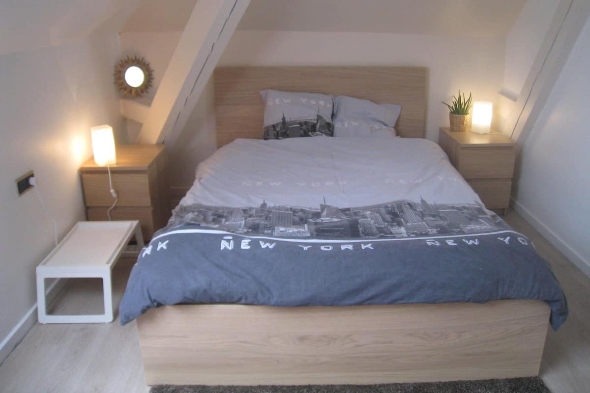 Chambre double avec salle d'eau privative | Individuelt dekorert, individuelt innredet og wi-fi (inkludert)