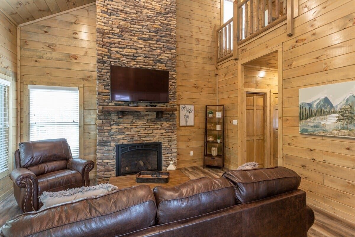 TV, fireplace, offices