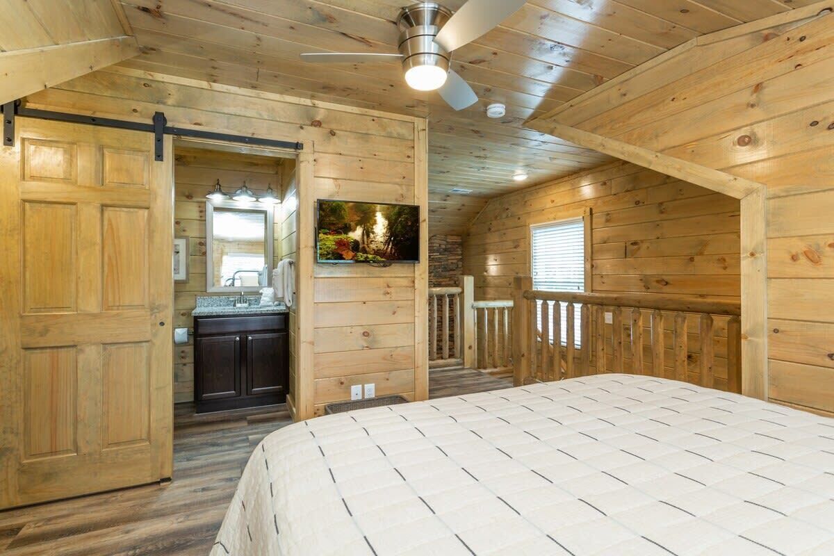 1 dormitorio, tabla de planchar con plancha, wifi y ropa de cama