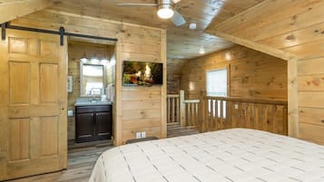 1 dormitorio, tabla de planchar con plancha, wifi y ropa de cama