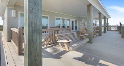 Dark Side Of The Dune 4 Bedroom Home by RedAwning