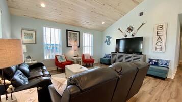 House, 3 Bedrooms | Living area