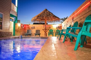 Piscina all'aperto, una piscina riscaldata