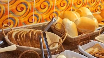 Desayuno buffet incluido todos los días
