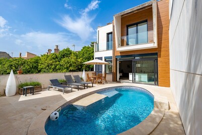 PDR 15 - 6 pax - Private pool, modern house
