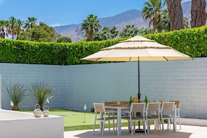 Outdoor dining
