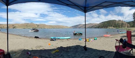 Beach nearby, beach towels